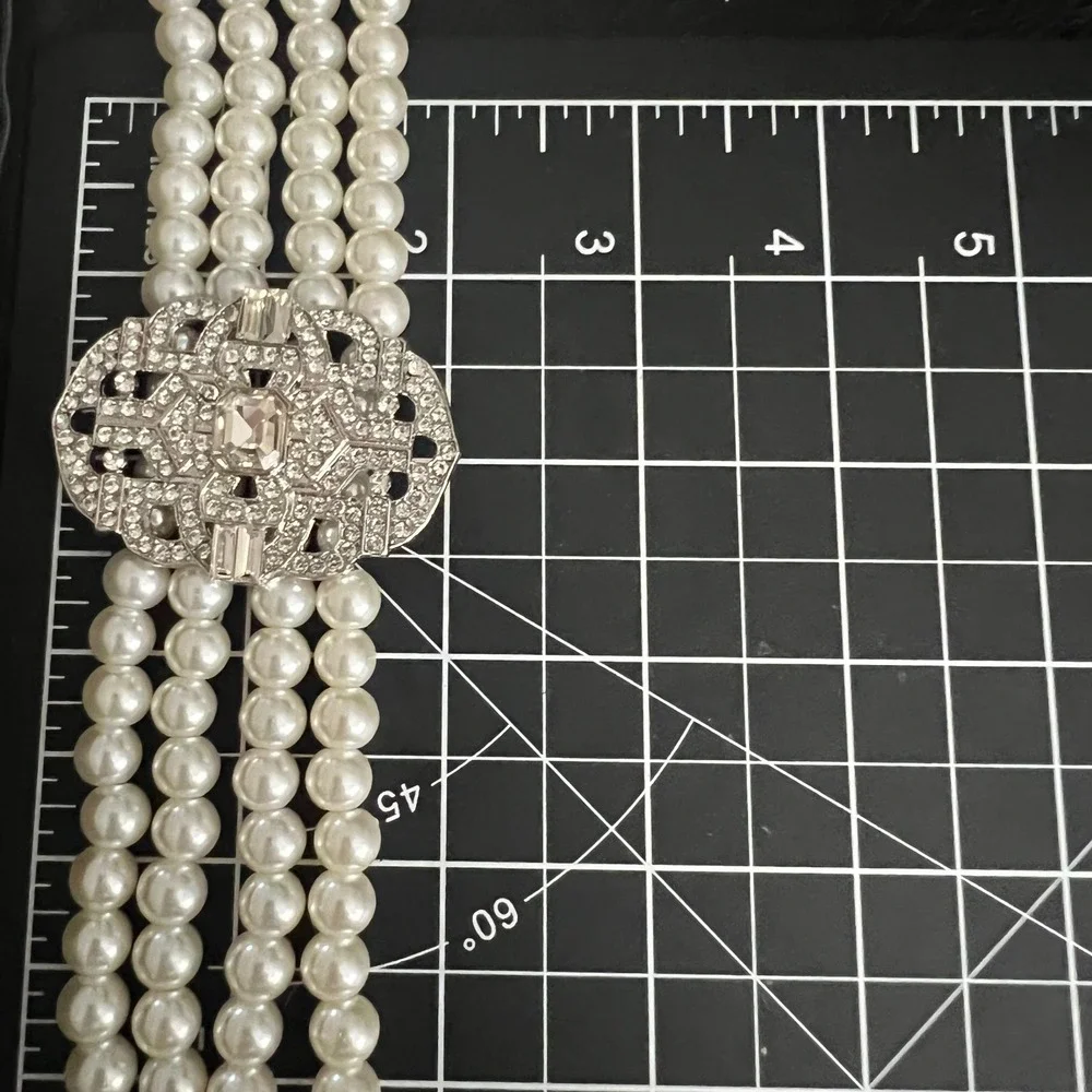 Vintage Multi Strand Faux Pearl Rhinestone Brooch Necklace 16-19.5 Regency